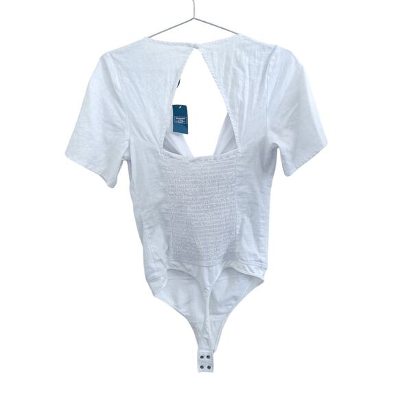 NWT Abercrombie and Fitch White Linen Blend Front Tie Short Sleeve Bodysuit - Picture 5 of 6
